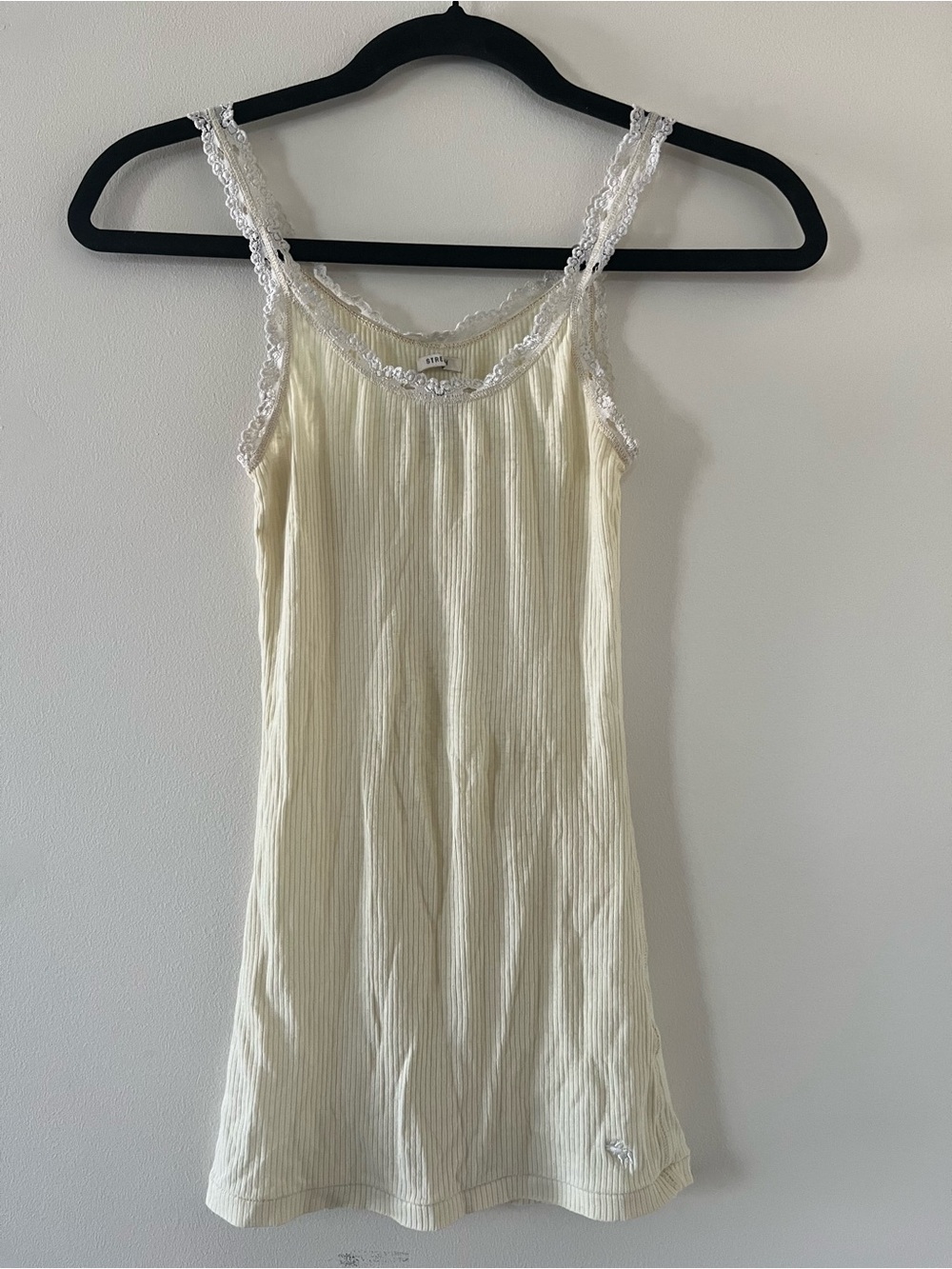 Y2K Vintage Abercrombie Yellow Cream Lace Trim Ribbed Cami XS Moose Dainty